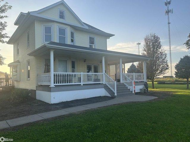 House for sale in Mediapolis, Iowa