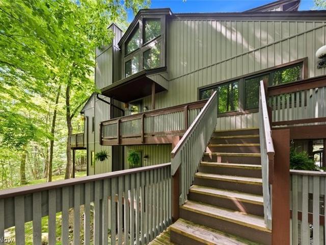 Condo for sale in Summit, Ohio