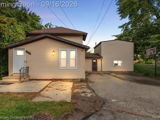House for sale in Keego Harbor, Michigan