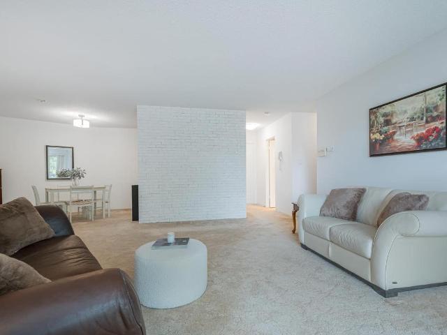 Condo for sale in White Rock, British Columbia