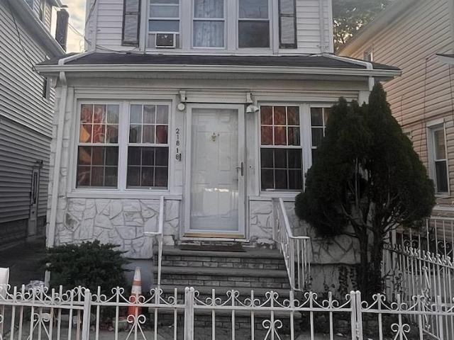 House for sale in Queens, Arverne