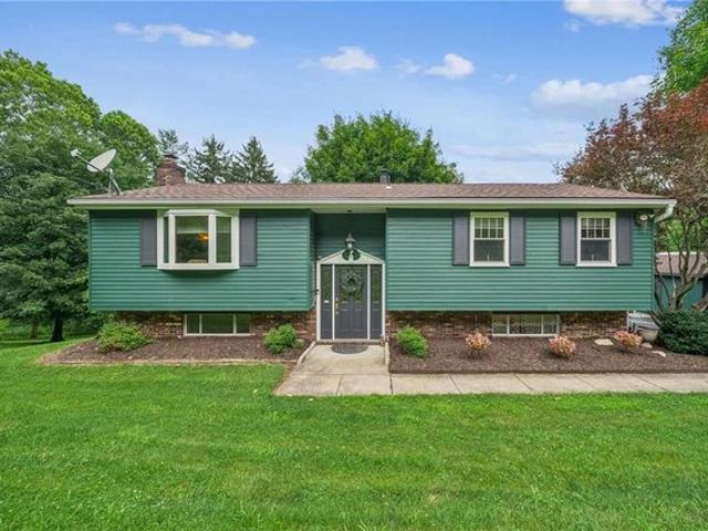 House for sale in Houston, Pennsylvania