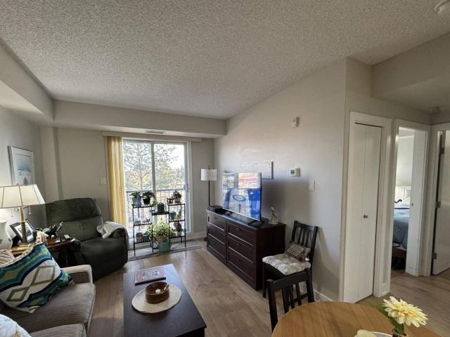 Apartment for sale in Wedgewood, Alberta