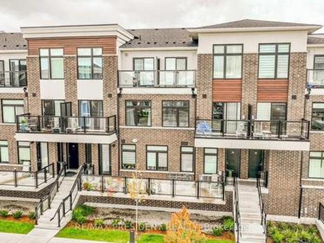 Townhouse for rent in Durham, Ontario