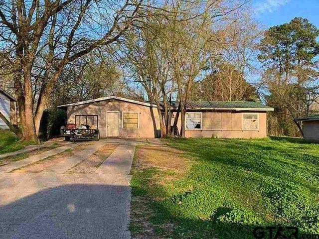 House for sale in Morris, Texas