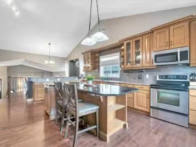 House for sale in Vulcan, Alberta
