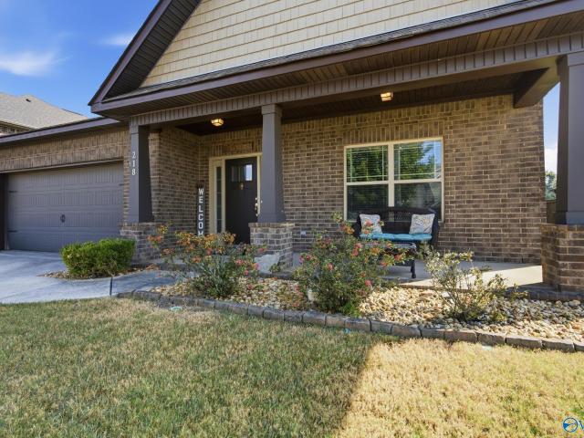 House for sale in Colonial Pointe, Meridianville