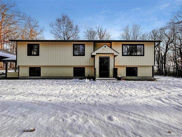 House for sale in Blooming Grove, New York