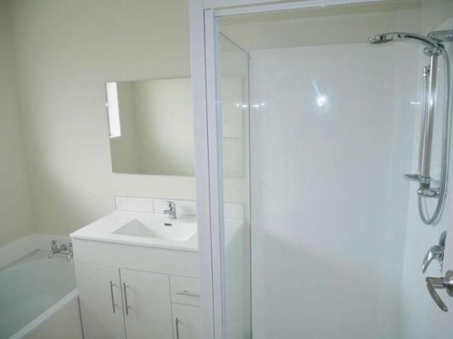Apartment for rent in Chaslands, Canterbury