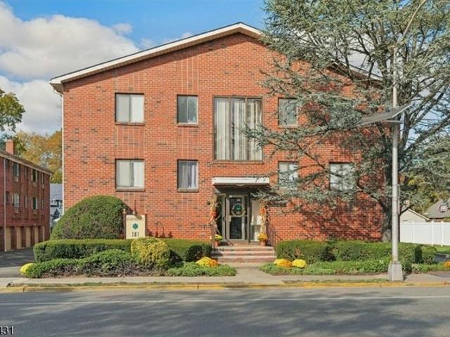 Condo for sale in Bloomfield, New Jersey