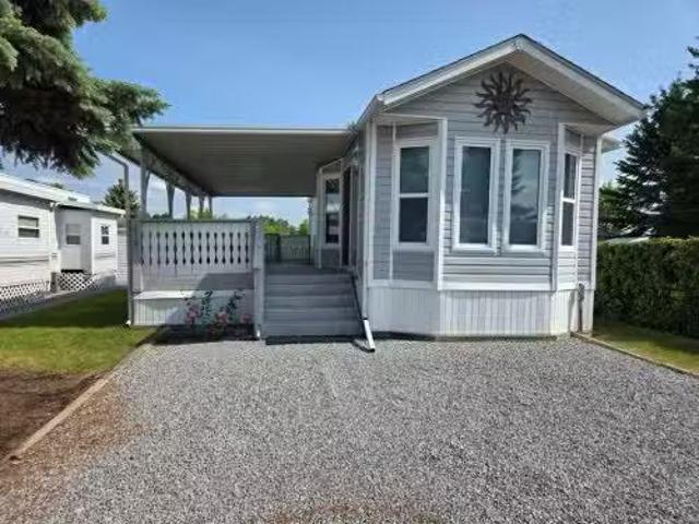 House for sale in Alberta