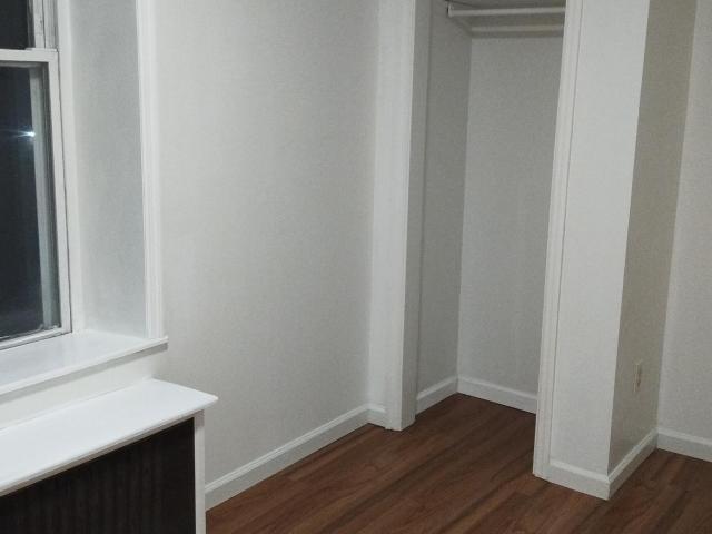 Commercial for sale in Albany