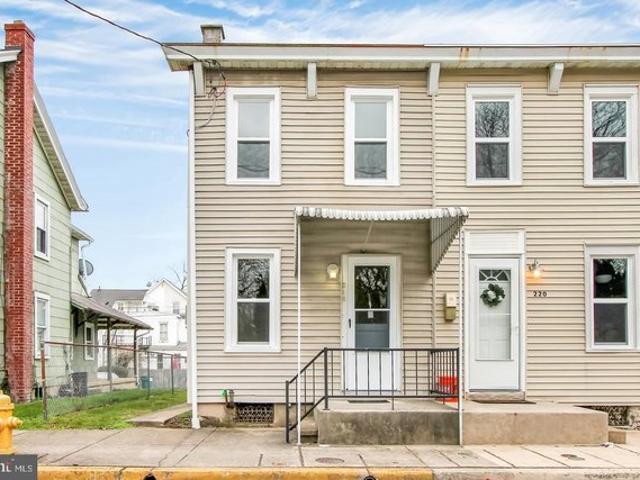 Townhouse for sale in Birdsboro, Pennsylvania