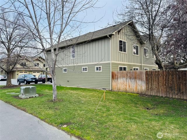 House for sale in College Place, Washington