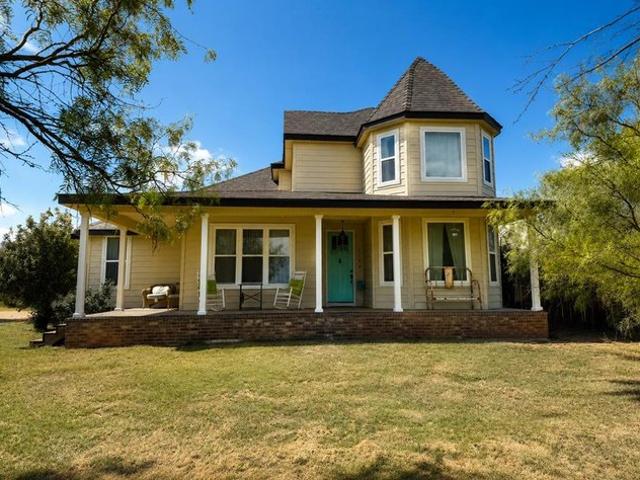 House for sale in Howard, Texas