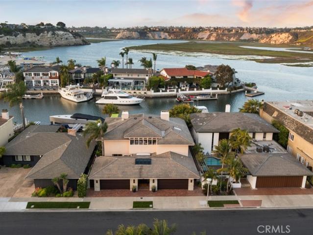House for sale in Corona Del Mar, California
