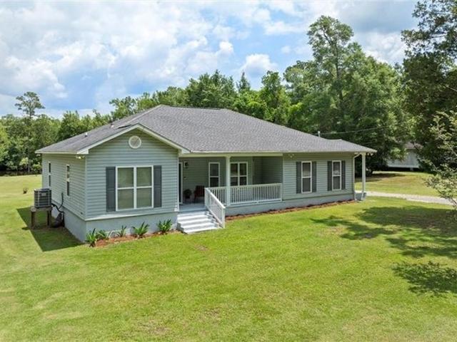 House for sale in Chunchula, Alabama