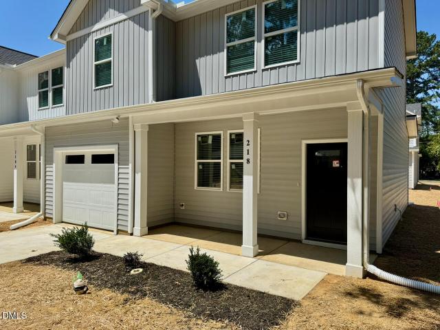 Townhouse for sale in Four Oaks, North Carolina