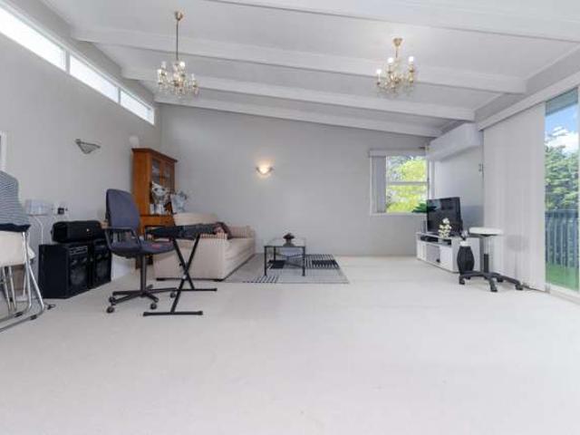 House for sale in Hillsborough, Oroua County