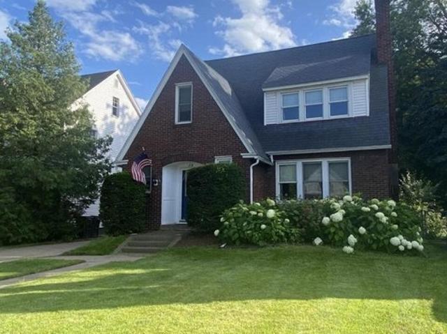 House for sale in Sault Ste. Marie, Chippewa County