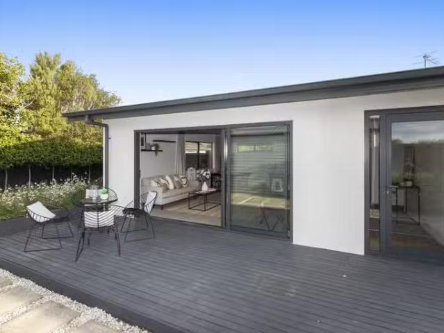 House for sale in Chaslands, Canterbury