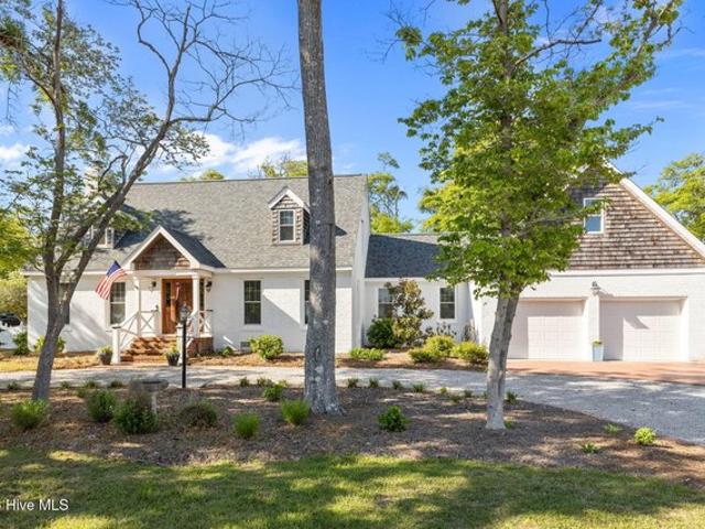 House for sale in Morehead City, North Carolina
