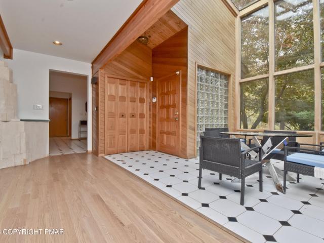 House for sale in Pocono Farms, Coolbaugh Township