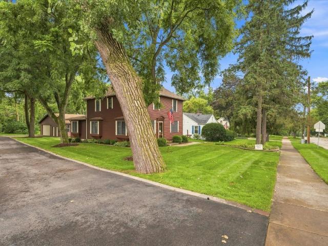 House for sale in Batavia, Illinois