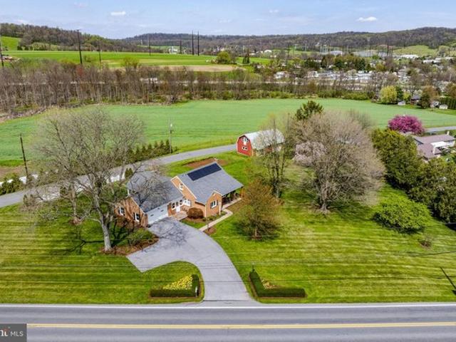 House for sale in Denver, Pennsylvania