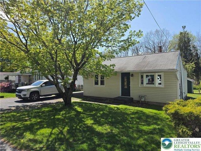 House for sale in Walnutport, Pennsylvania