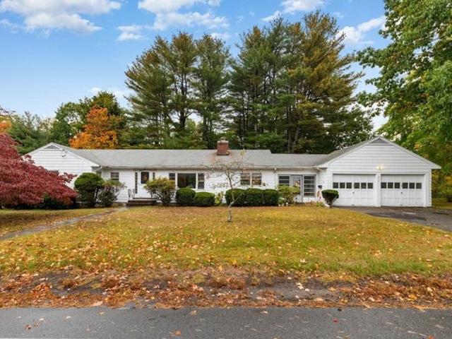 House for sale in Wakefield, Middlesex County