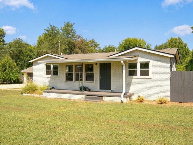 House for sale in Harvest, Alabama