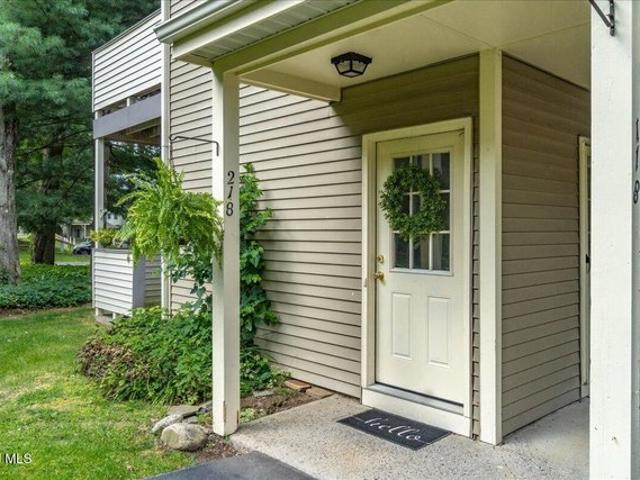 Condo for sale in Saratoga, New York