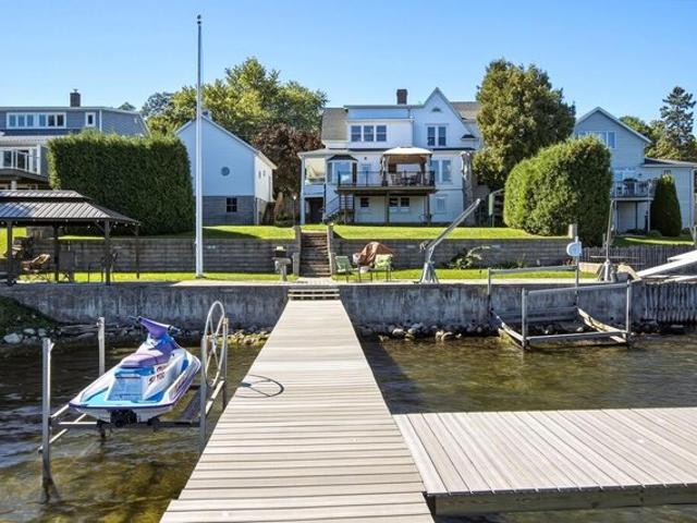 House for sale in Sturgeon Bay, Door County