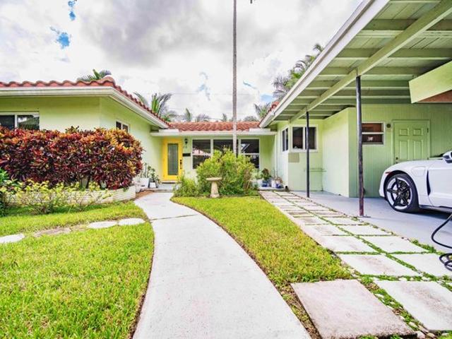 House for sale in Port Laudania, Dania Beach