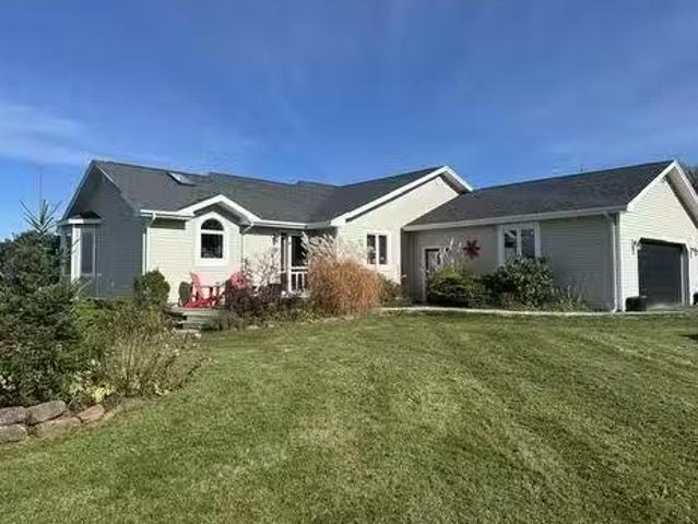 House for sale in Mermaid, Queens County