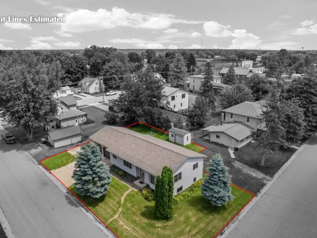 House for sale in Juneau, Wisconsin