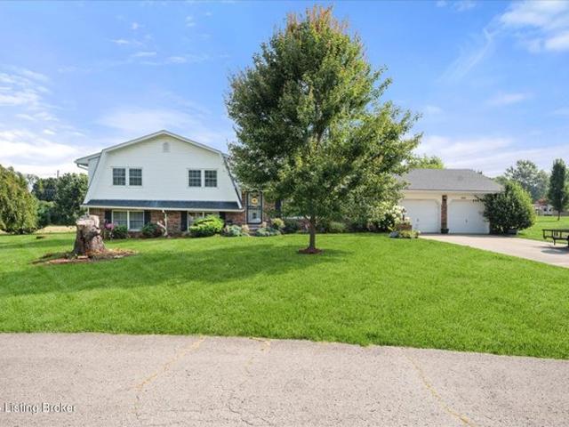 House for sale in Shepherdsville, Kentucky