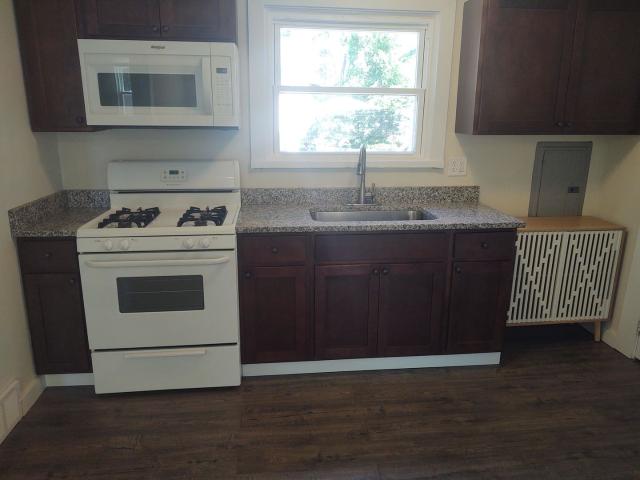 House for sale in Island Lake, Illinois