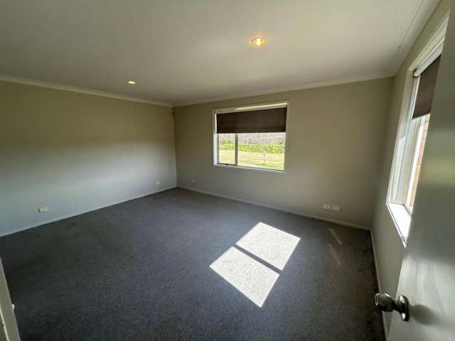 House for rent in Paremoremo