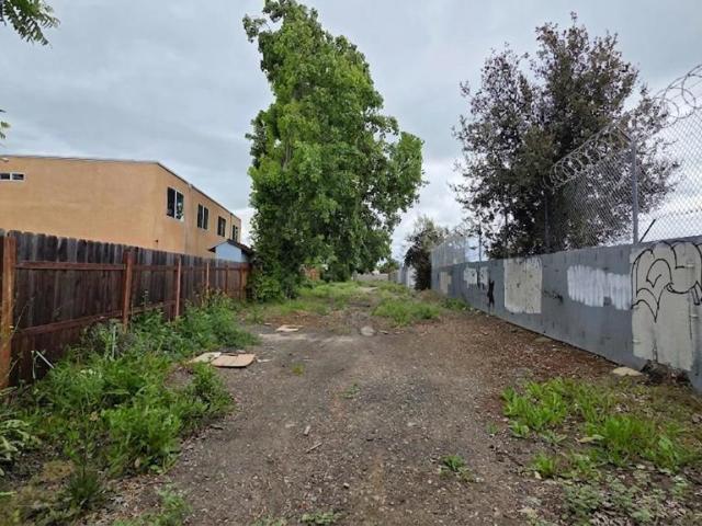 Land for sale in Hayward, California