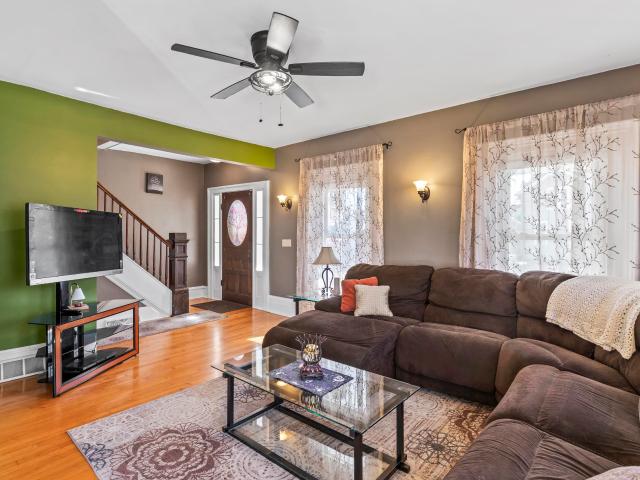 House for sale in Oshkosh, Winnebago County