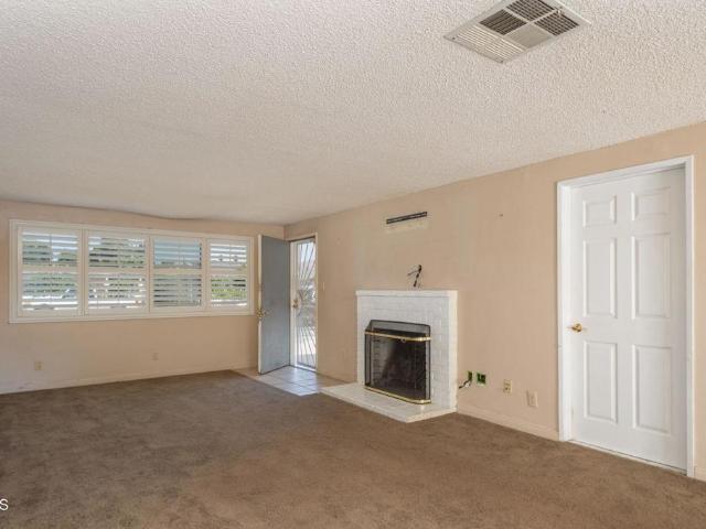 House for sale in Santa Paula, California