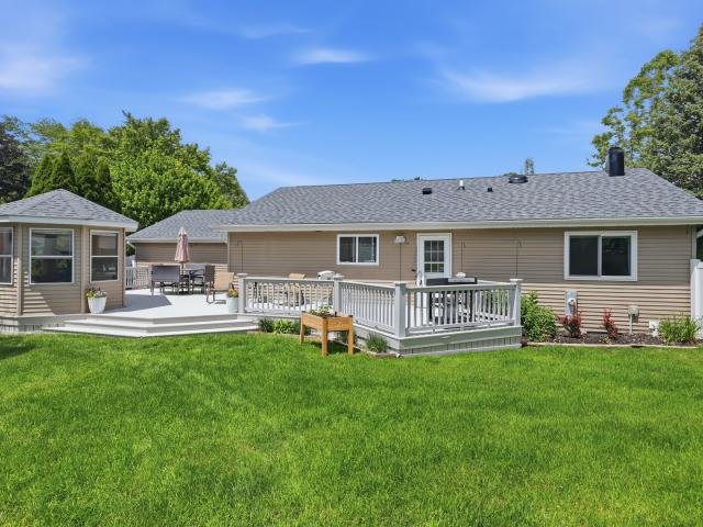 House for sale in Mchenry, Illinois
