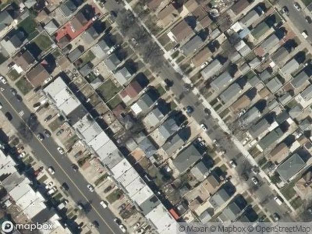 House for sale in Queens, Arverne