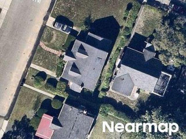 House for sale in Queens, Arverne