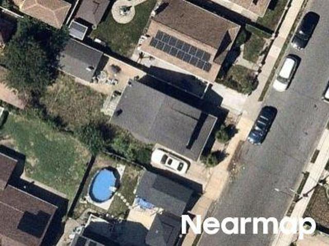 House for sale in Queens, Arverne