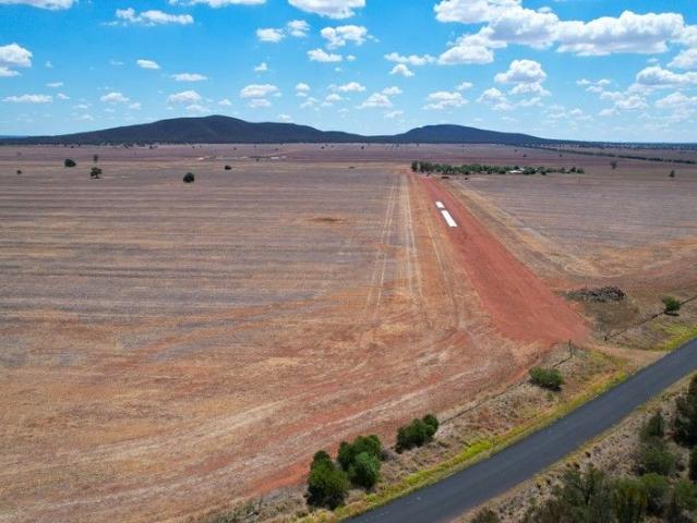 Cottage for sale in Trundle, New South Wales