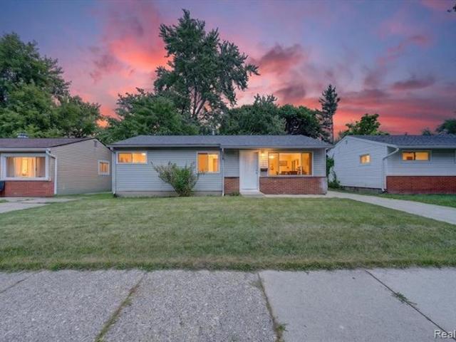 House for sale in Oak Park, Michigan