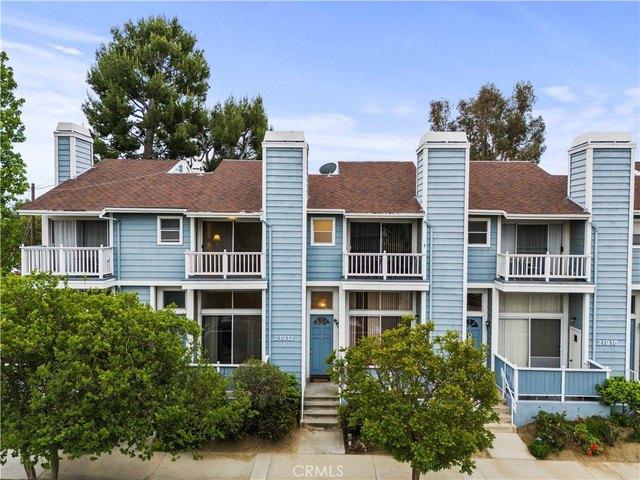 Townhouse for sale in Chatsworth, California